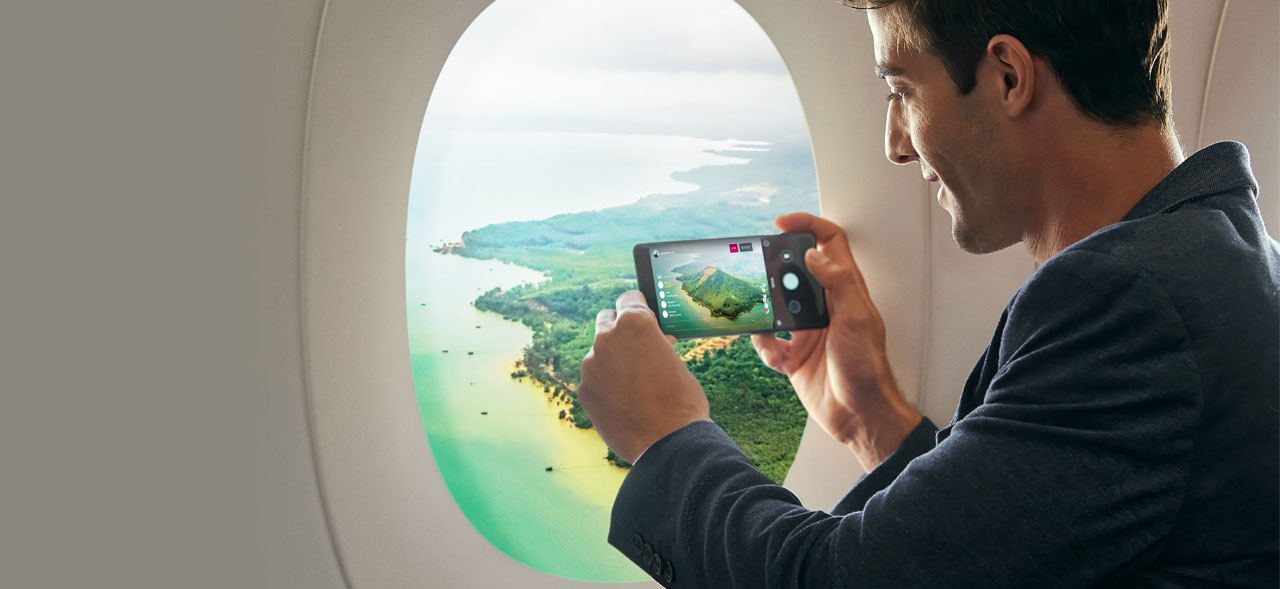 空中畅享无限WiFi Qatar Airways