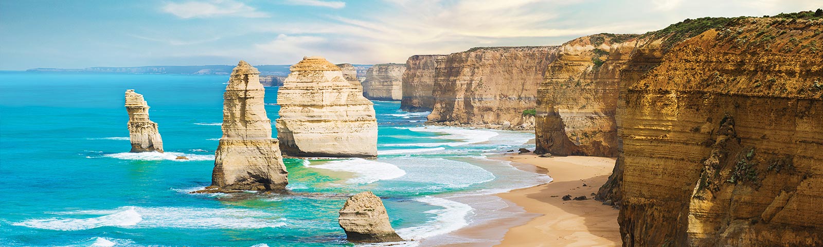 Start your adventure <br> to Australia and New Zealand Up to 10% off with code EURAU25.Up to 10% off with code EURAU25.